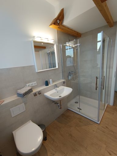 Große Dusche 100 cm x 110 cm  - Ferienwohnung Kiekut 9, Kappeln, Schleswig-Holstein