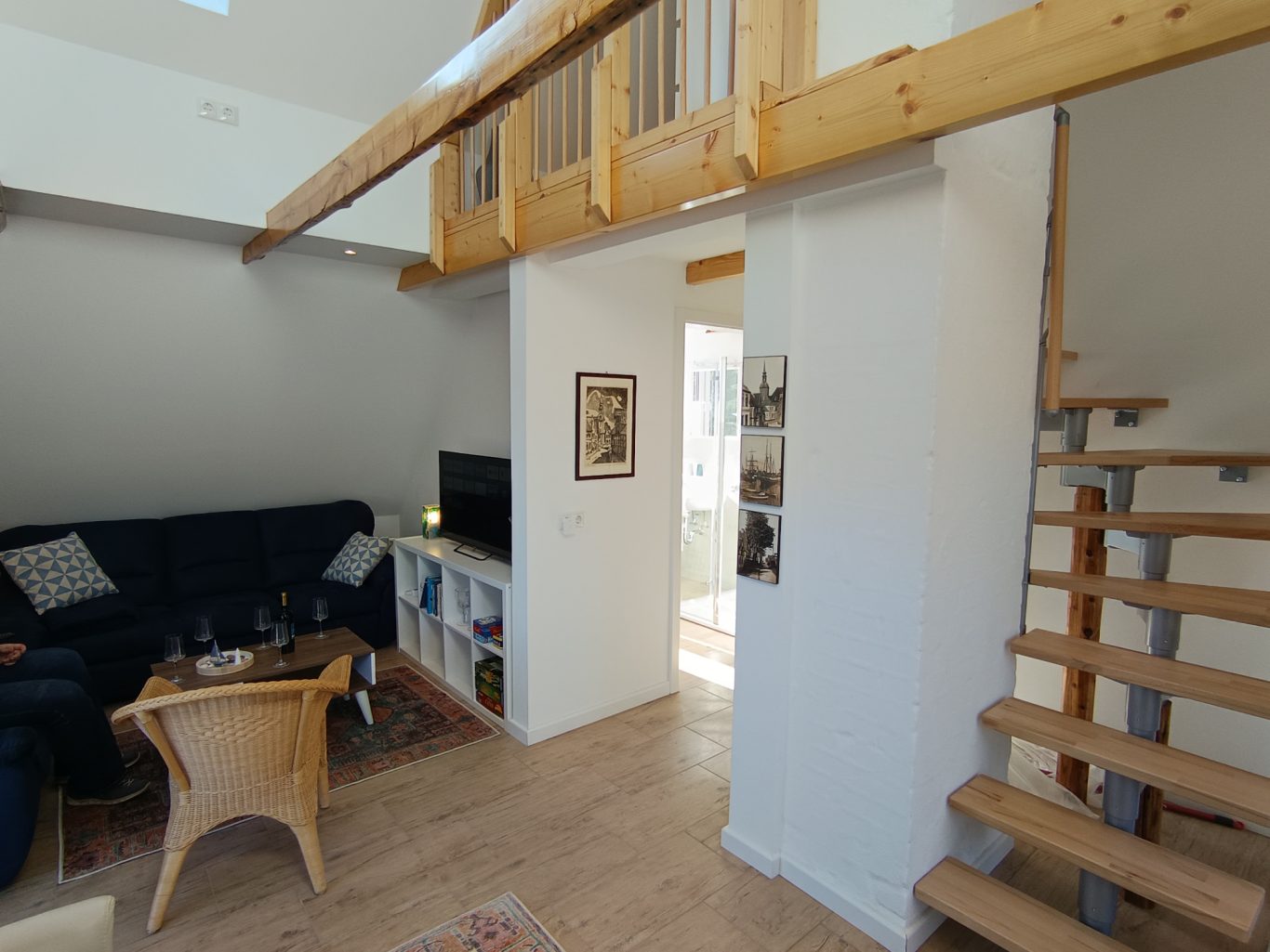 Treppe Richtung Empore Treppe Richtung Empore